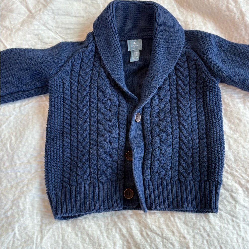 GAP Gray Knit Sweater